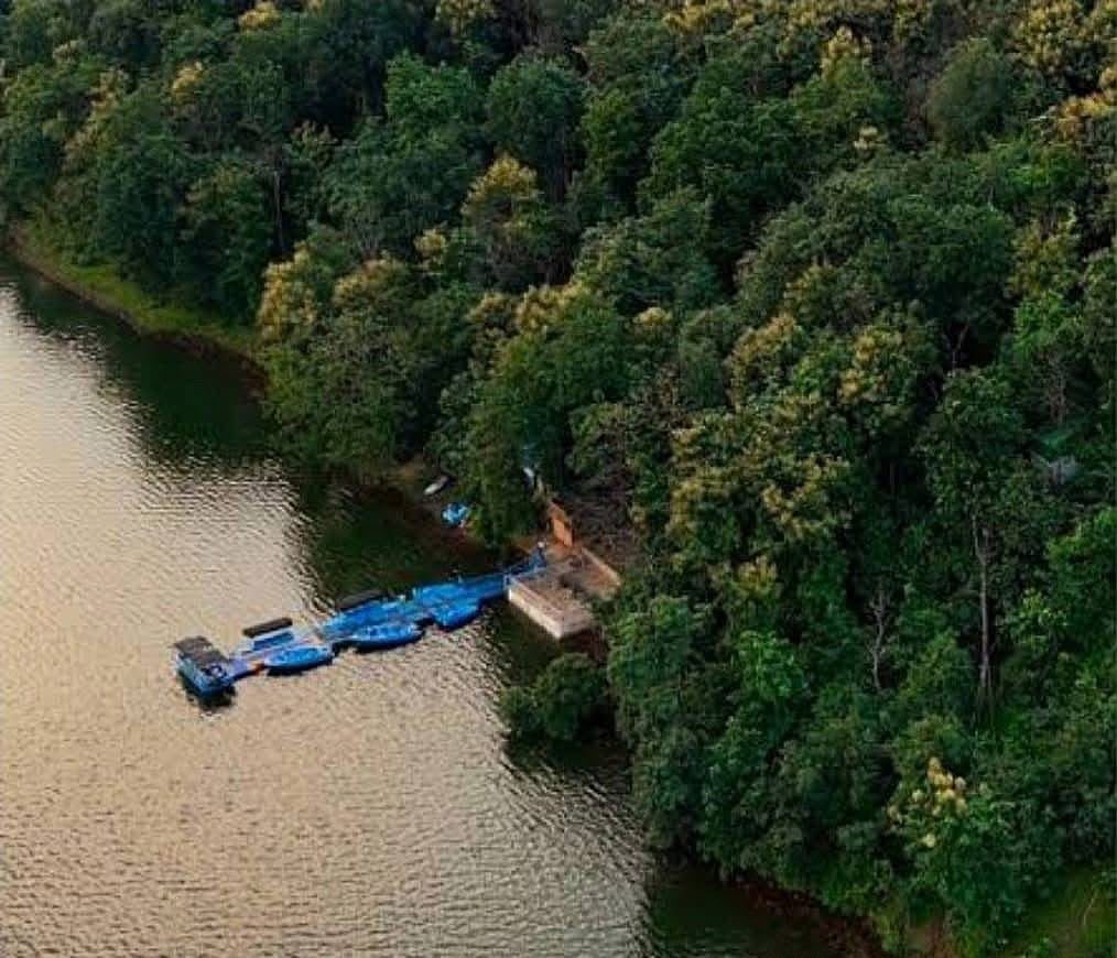 The boat club, Ratapani